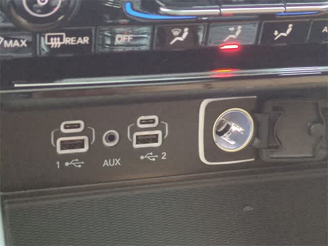 Thumbnail: 2025 Jeep Grand Cherokee L - 33