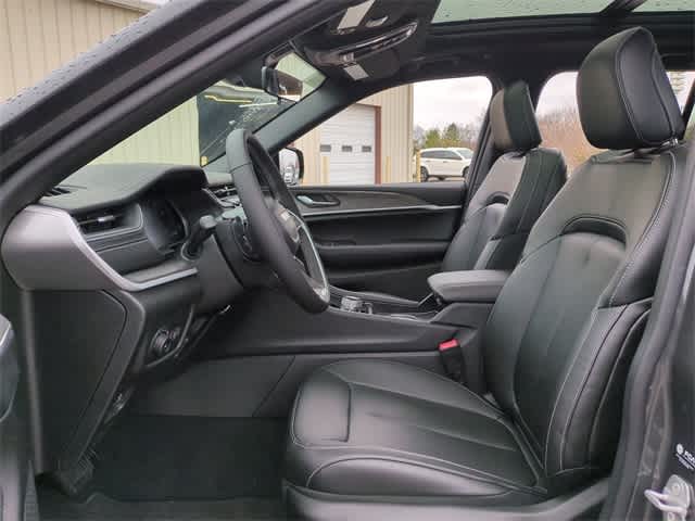 Thumbnail: 2025 Jeep Grand Cherokee - 17