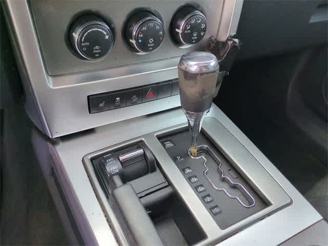 Thumbnail: 2010 Jeep Liberty - 29