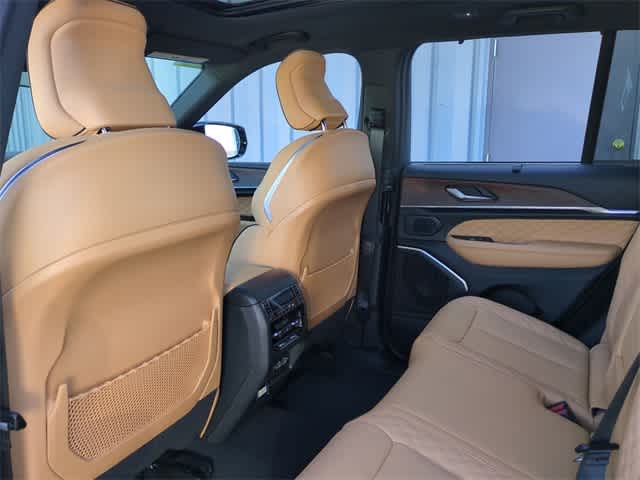 Thumbnail: 2025 Jeep Grand Cherokee - 19