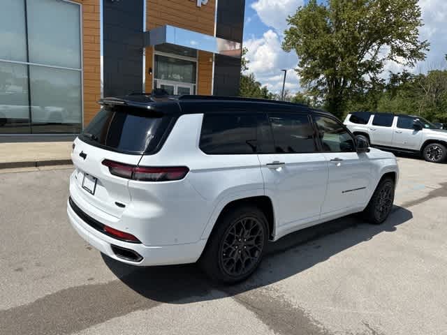 Thumbnail: 2023 Jeep Grand Cherokee L - 25