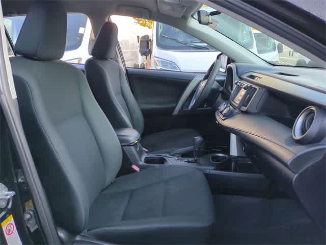 Thumbnail: 2016 Toyota RAV4 - 22