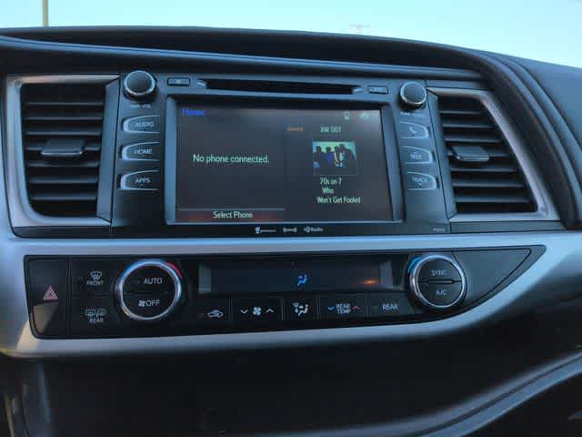 Thumbnail: 2016 Toyota Highlander - 27