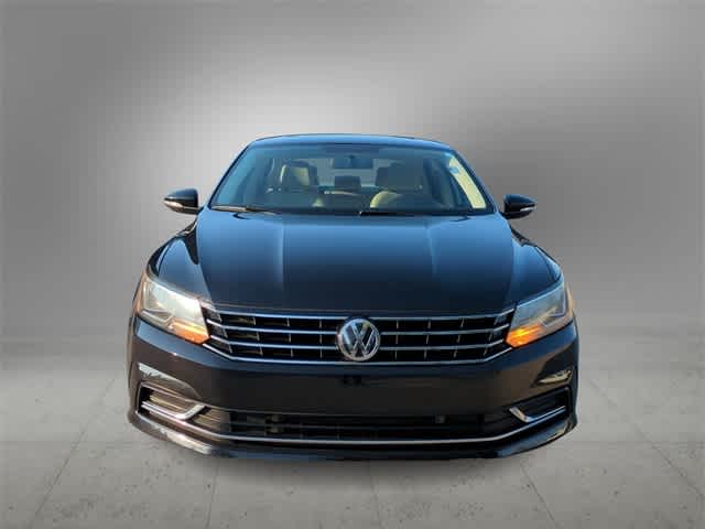 Thumbnail: 2019 Volkswagen Passat - 3