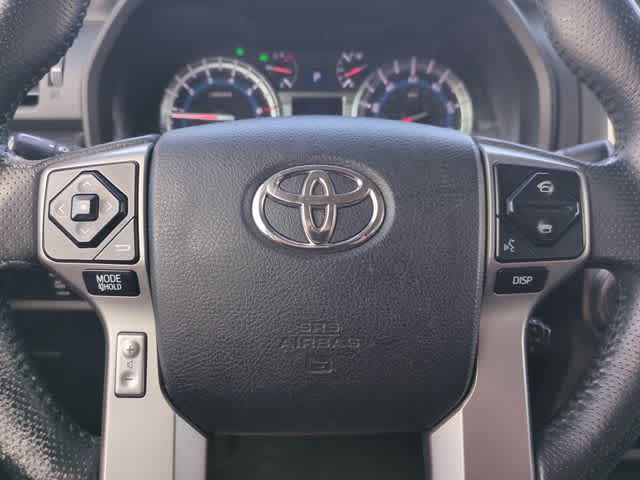 Thumbnail: 2016 Toyota 4Runner - 23