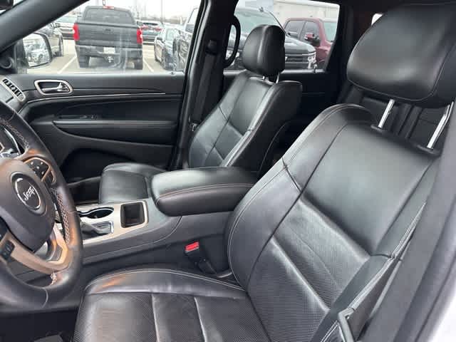 Thumbnail: 2017 Jeep Grand Cherokee - 3