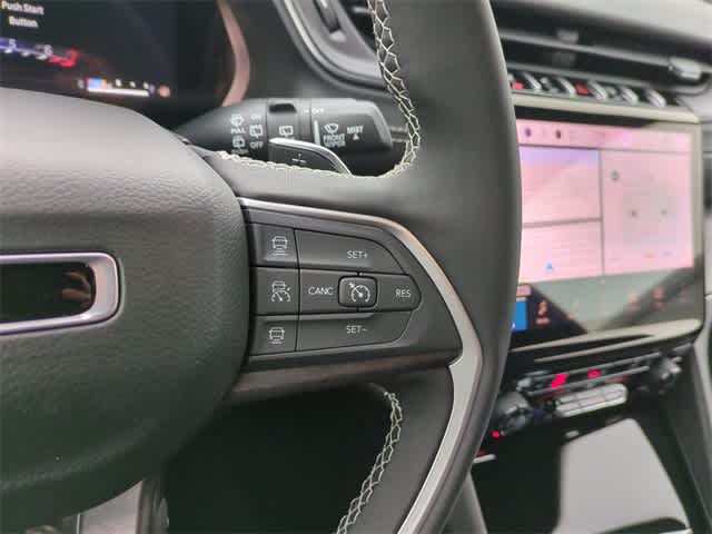 Thumbnail: 2025 Jeep Grand Cherokee - 25