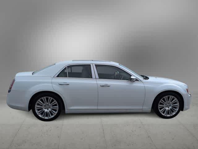 Thumbnail: 2013 Chrysler 300 - 9