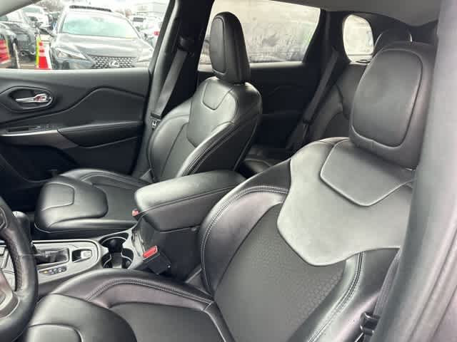 Thumbnail: 2019 Jeep Cherokee - 3