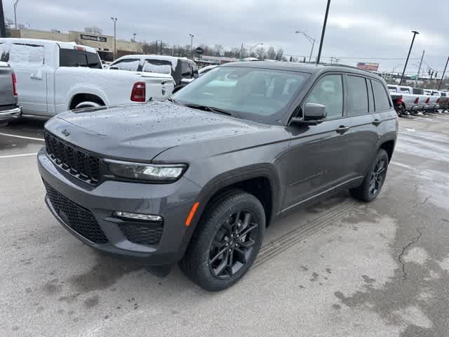 Thumbnail: 2025 Jeep Grand Cherokee - 14