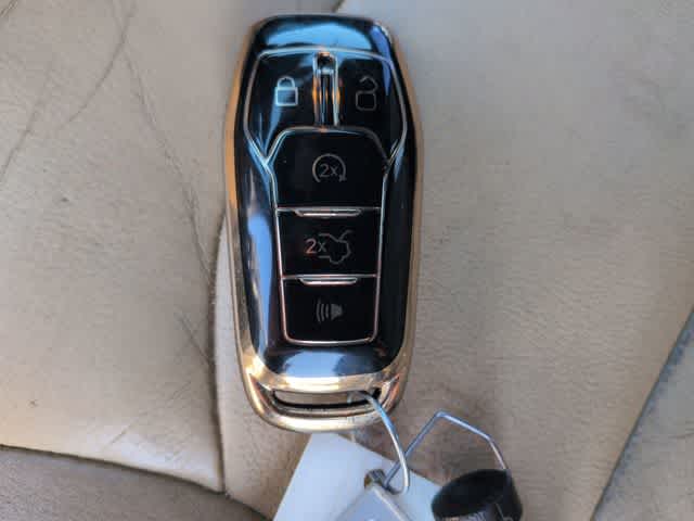 Thumbnail: 2017 Ford Explorer - 35