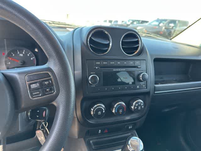 Thumbnail: 2012 Jeep Compass - 7