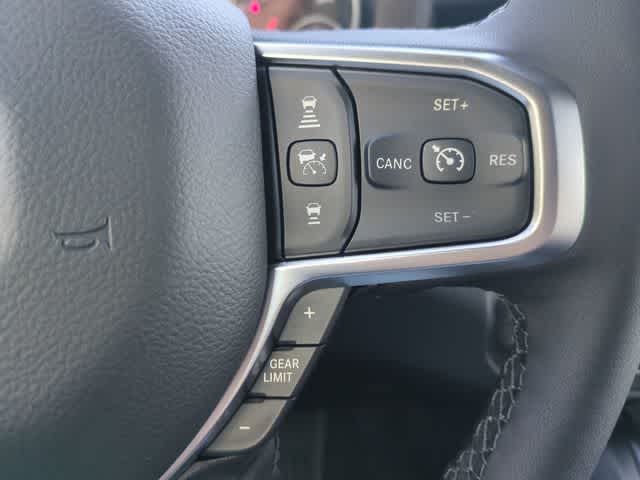 Thumbnail: 2026 RAM 1500 - 25