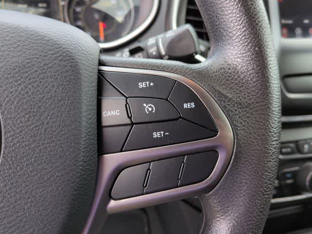 Thumbnail: 2021 Jeep Cherokee - 24