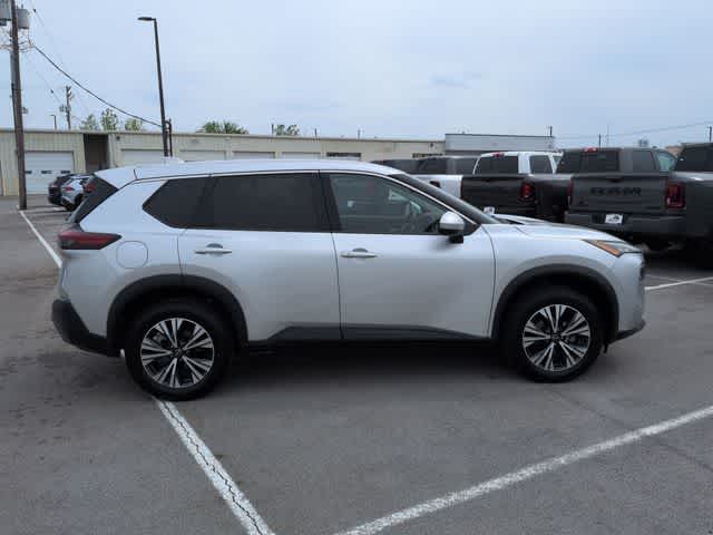 Thumbnail: 2023 Nissan Rogue - 9