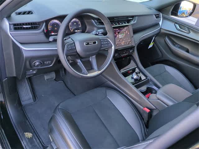 Thumbnail: 2025 Jeep Grand Cherokee L - 10