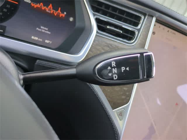 Thumbnail: 2013 Tesla Model S - 25