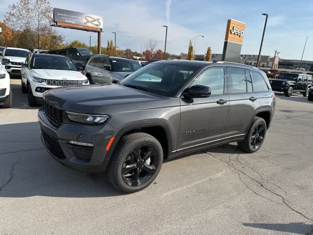 Thumbnail: 2025 Jeep Grand Cherokee - 11