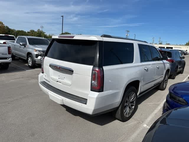 Thumbnail: 2020 GMC Yukon XL - 23