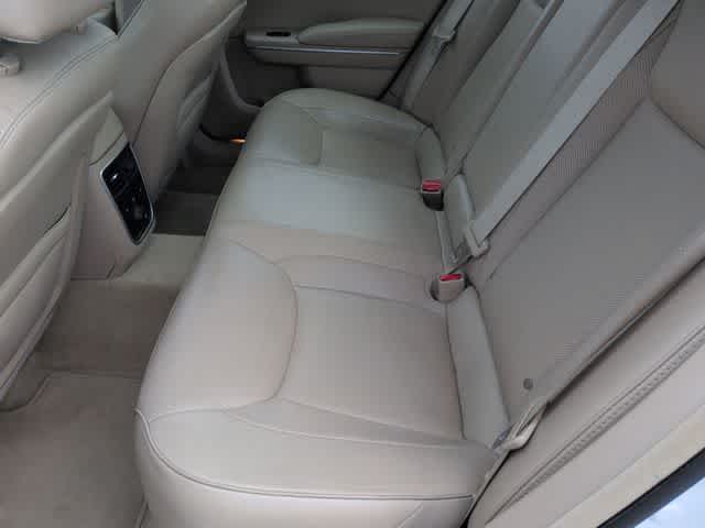 Thumbnail: 2013 Chrysler 300 - 19