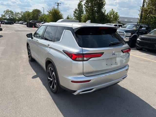 Thumbnail: 2022 Mitsubishi Outlander - 19