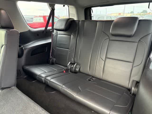 Thumbnail: 2016 Chevrolet Suburban - 19