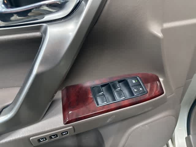 Thumbnail: 2012 Lexus GX - 11