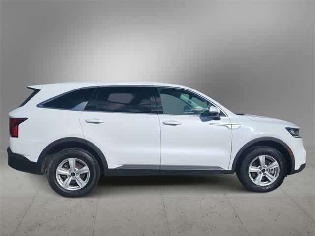Thumbnail: 2023 Kia Sorento - 9