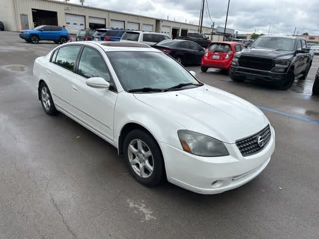 Thumbnail: 2005 Nissan Altima - 22