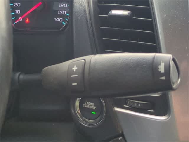 Thumbnail: 2015 Chevrolet Tahoe - 32