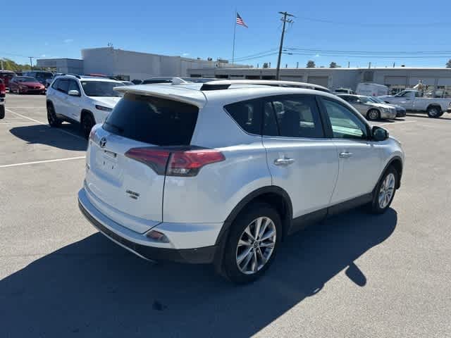Thumbnail: 2018 Toyota RAV4 - 22