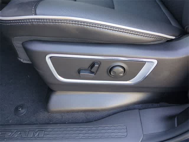 Thumbnail: 2026 RAM 1500 - 18