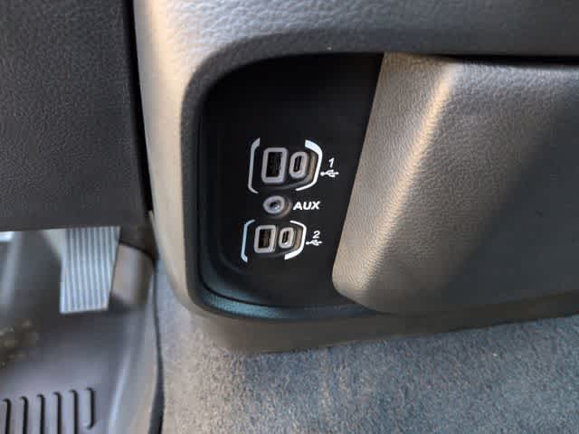 Thumbnail: 2026 RAM 1500 - 29