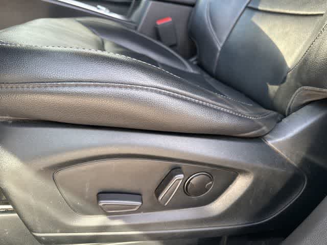 Thumbnail: 2023 Ford Explorer - 12