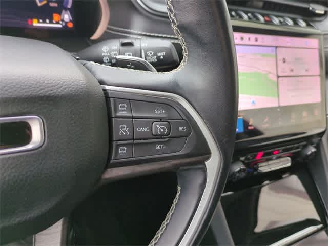 Thumbnail: 2022 Jeep Grand Cherokee L - 25