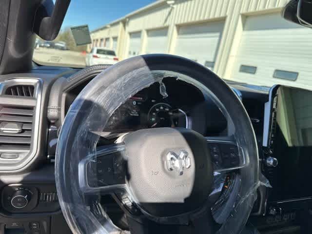 Thumbnail: 2026 RAM 1500 - 4