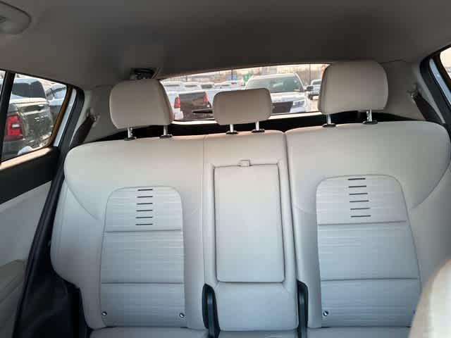 Thumbnail: 2022 Kia Sportage - 5