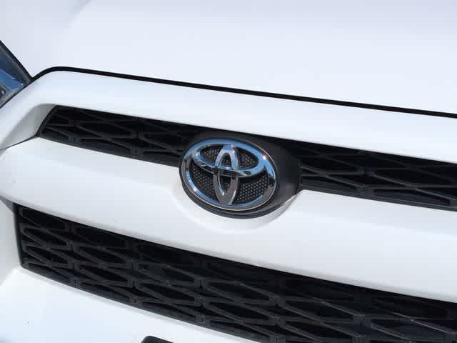 Thumbnail: 2019 Toyota 4Runner - 12