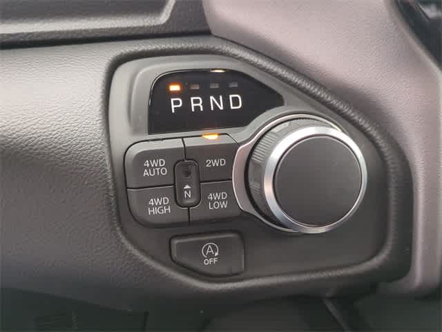 Thumbnail: 2026 RAM 1500 - 32