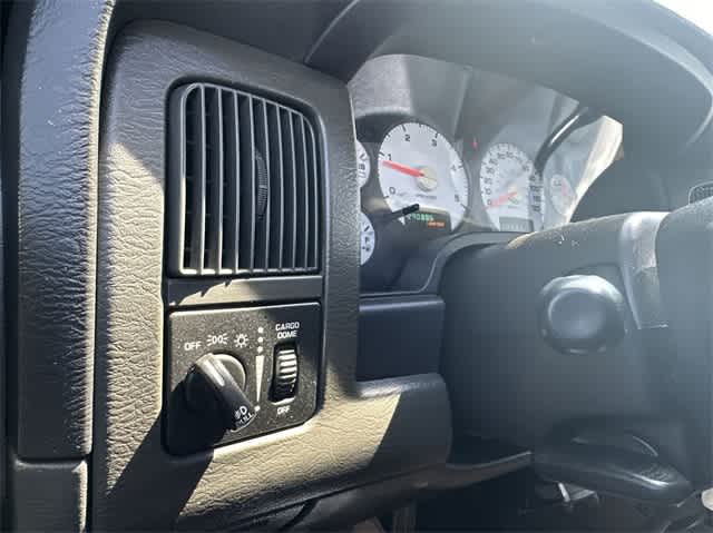 2004 Dodge Ram 3500 SLT 25