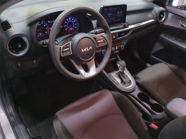 Thumbnail: 2023 Kia Forte - 10