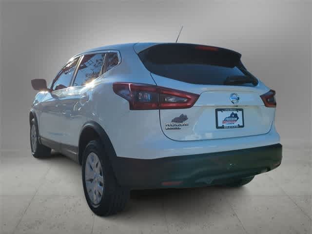 Thumbnail: 2020 Nissan Rogue Sport - 6