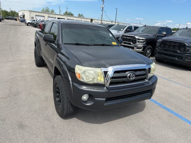 Thumbnail: 2010 Toyota Tacoma - 23
