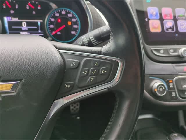 Thumbnail: 2017 Chevrolet Malibu - 25