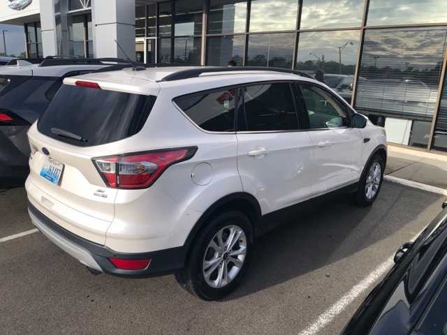 Thumbnail: 2017 Ford Escape - 5