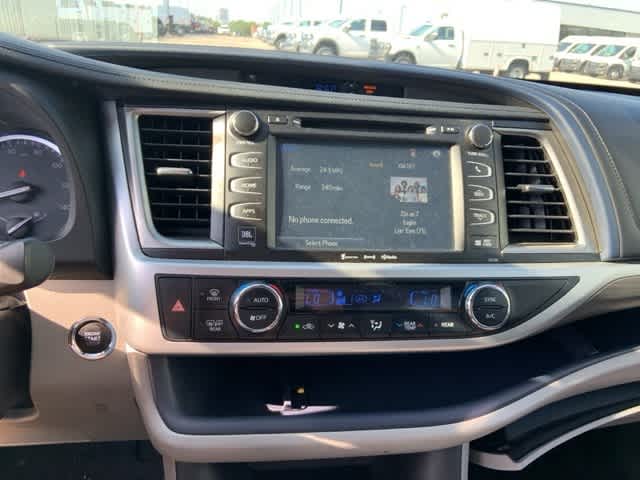Thumbnail: 2018 Toyota Highlander - 6
