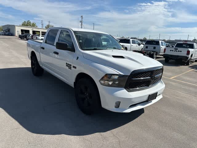 Thumbnail: 2019 RAM 1500 Classic - 18