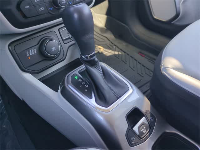 Thumbnail: 2021 Jeep Renegade - 33