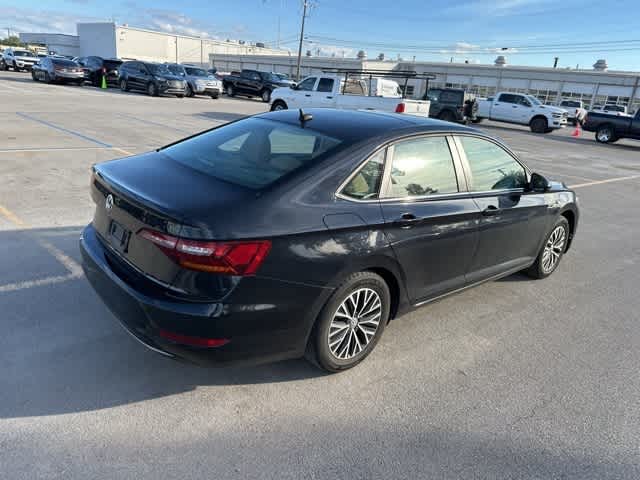 Thumbnail: 2019 Volkswagen Jetta - 18