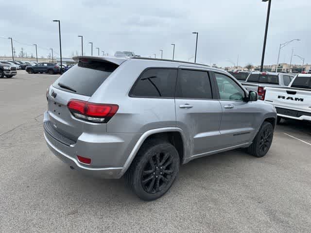 Thumbnail: 2021 Jeep Grand Cherokee - 20